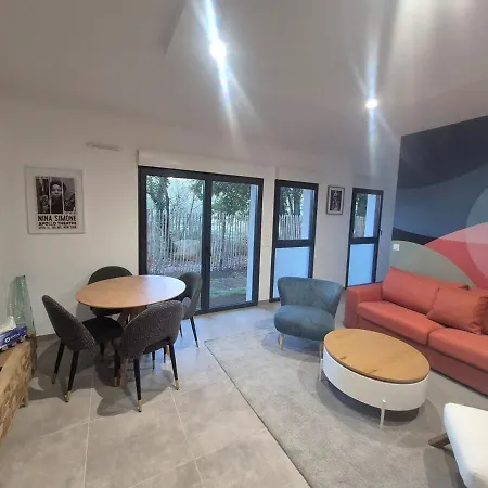 Apartment Nina, 2 Couchages, Elegant, Wifi, Parking *